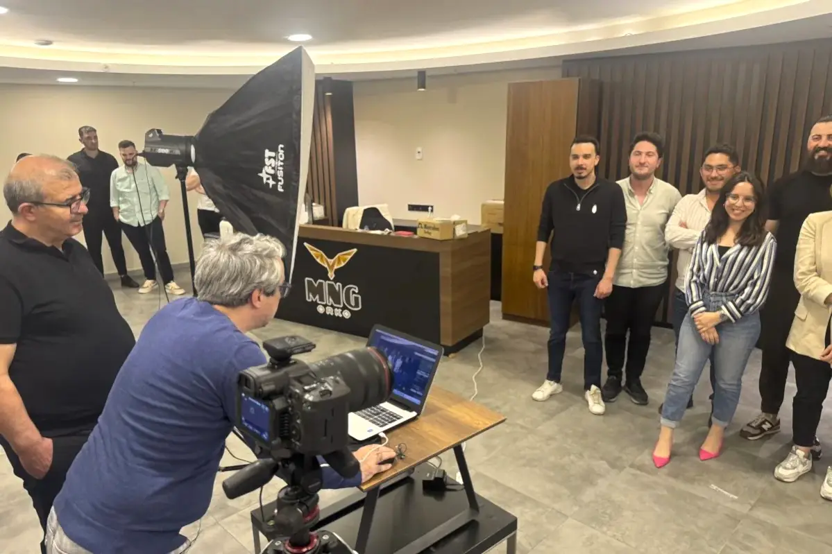 Kurumsal Fotoğraf Çekimi MNG